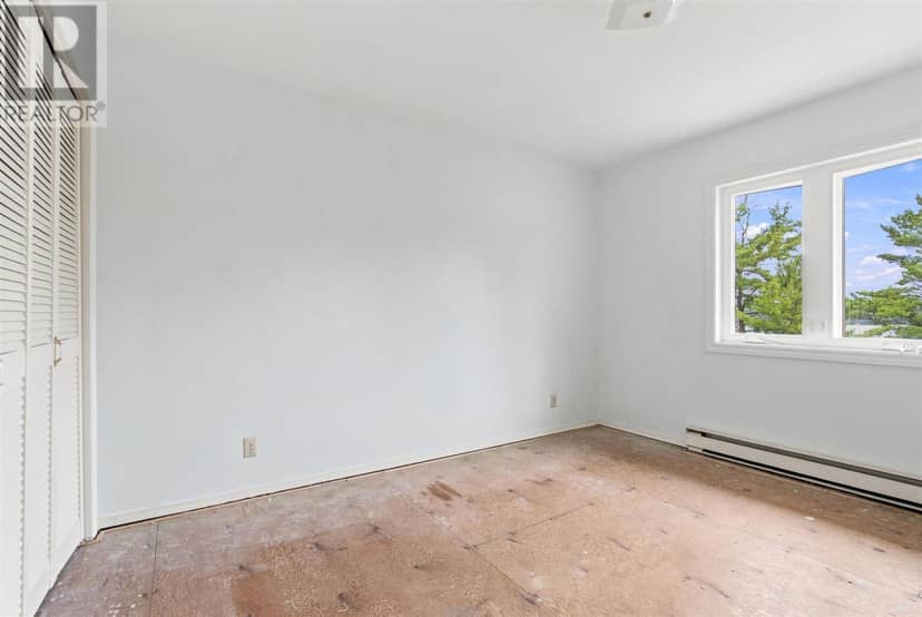 1028 Lauzon AVE — photo 33 of 38