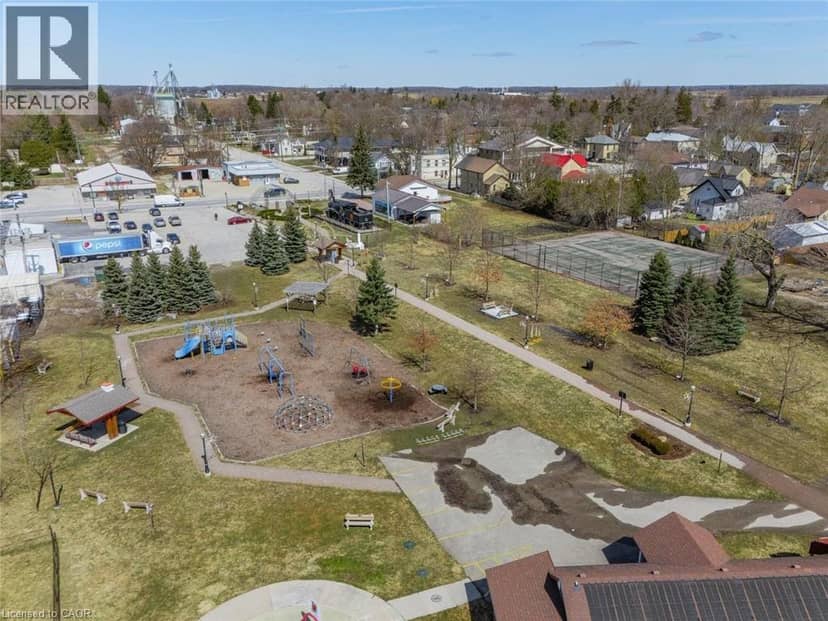194 BRIDGE Crescent — photo 16 of 19