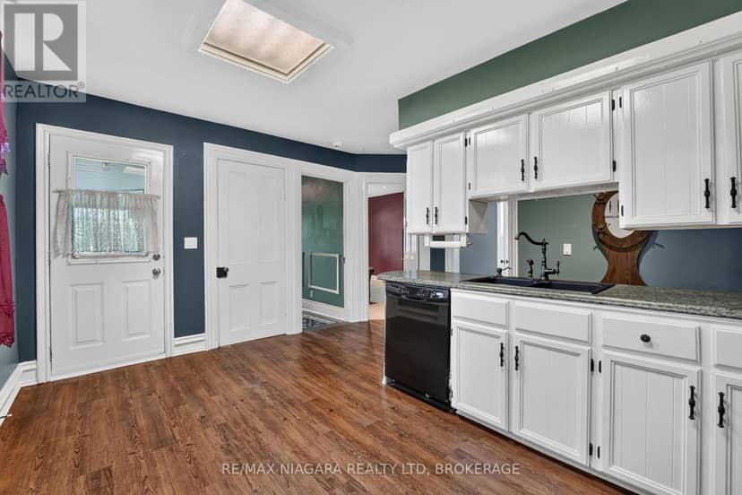 3776 Bertie Street — photo 15 of 40