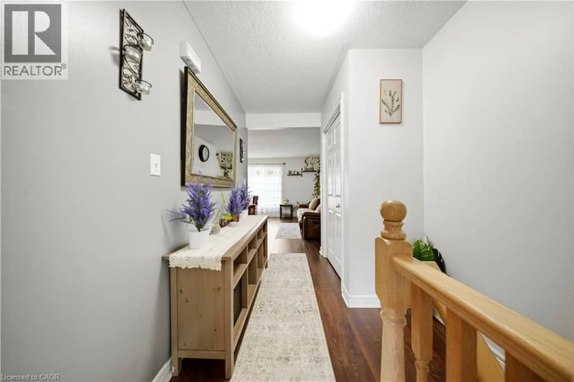 384 LIMERIDGE Road E Unit# 16 — photo 12 of 35