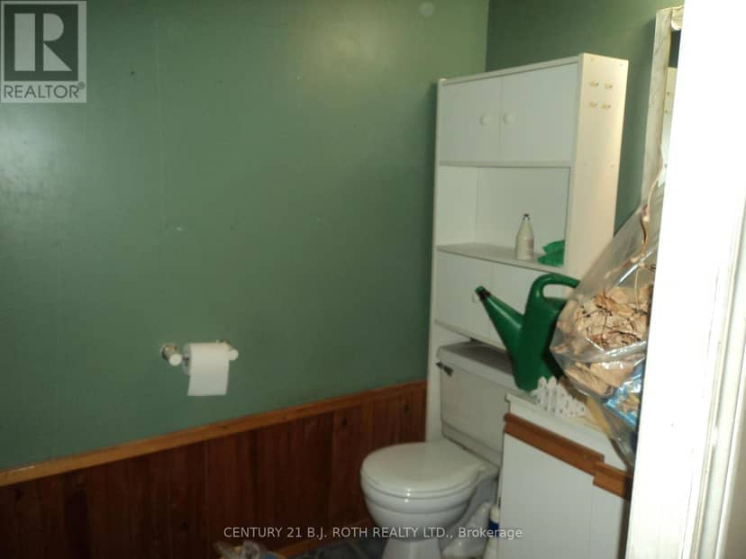 137 Dufferin Street — photo 18 of 33