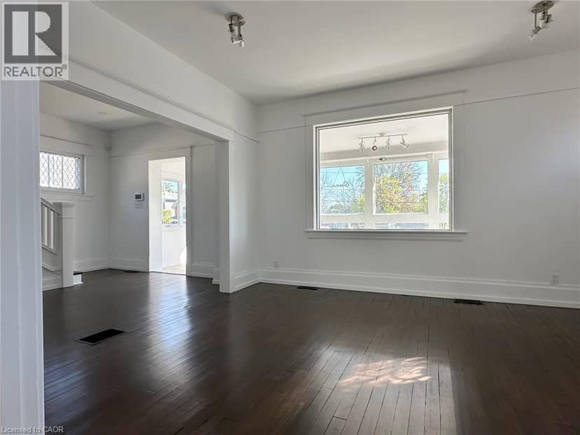215 MAIN Street — photo 13 of 40