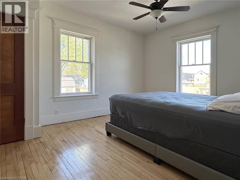215 MAIN Street — photo 28 of 40
