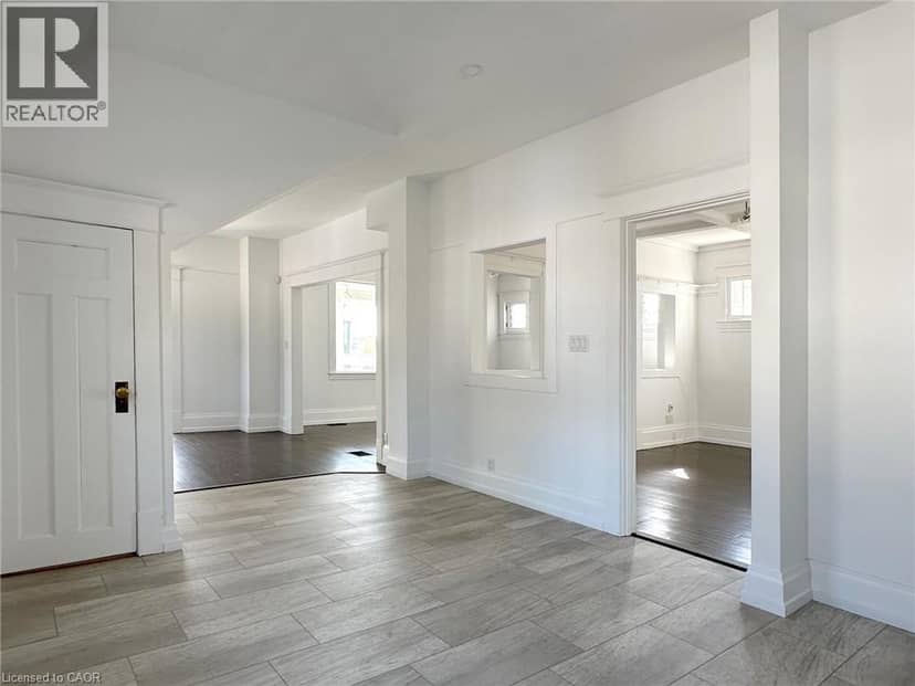215 MAIN Street — photo 8 of 40