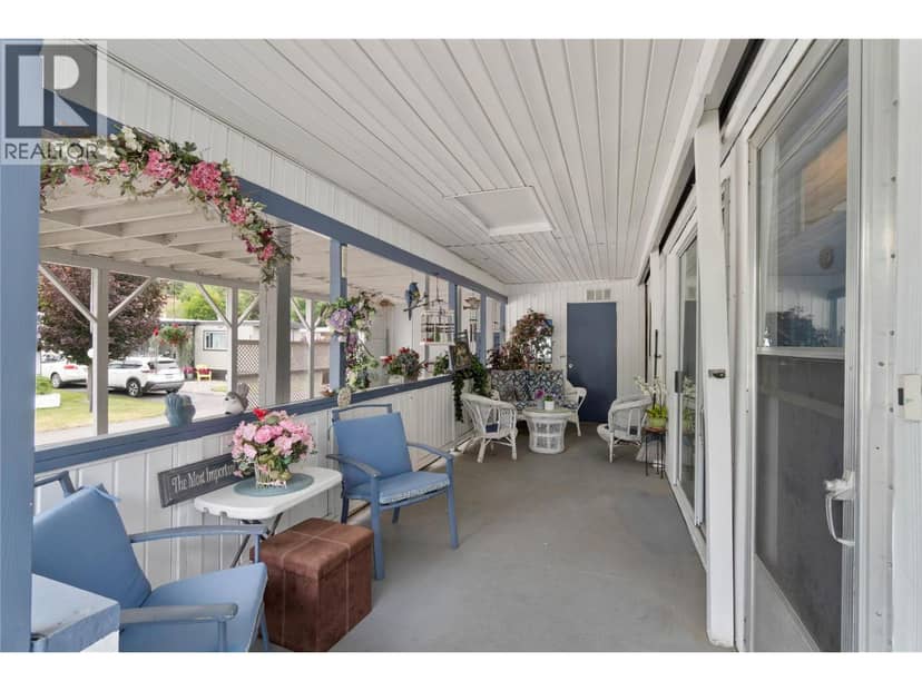 2400 OAKDALE Way Unit# 220, Kamloops