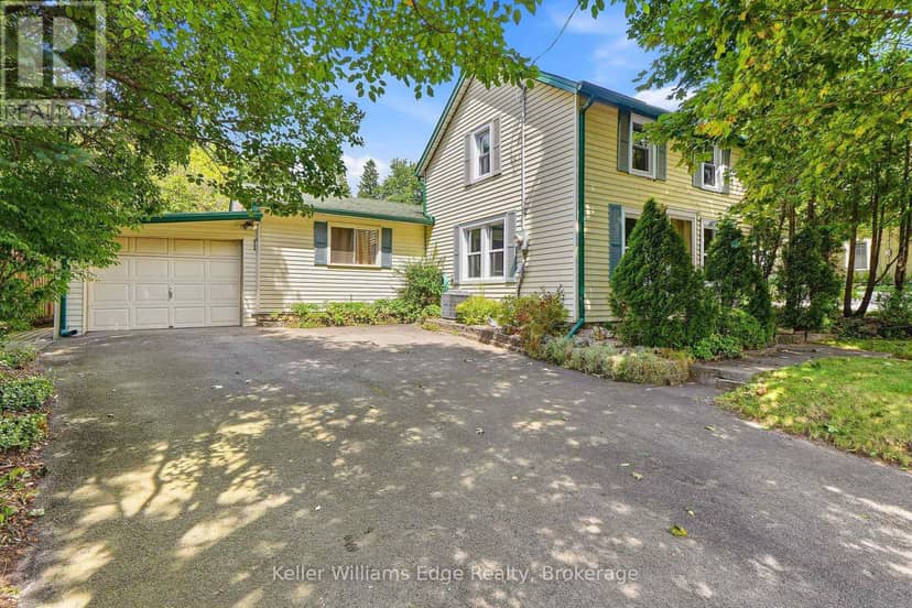 361 Dundas Street E — photo 1 of 40