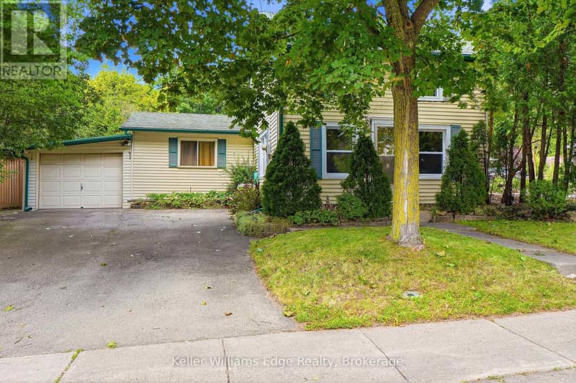 361 Dundas Street E — photo 2 of 40