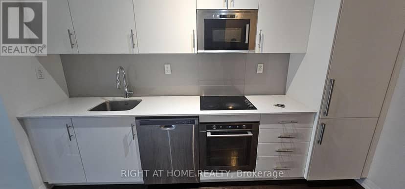 632 - 460 Adelaide Street E — photo 5 of 20