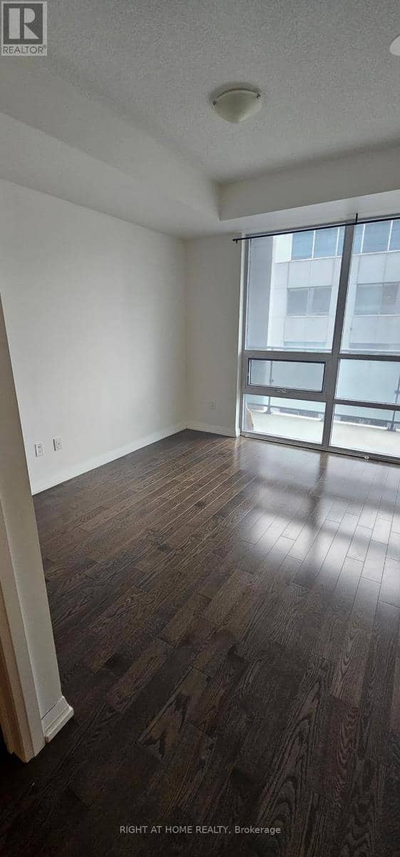 632 - 460 Adelaide Street E — photo 9 of 20