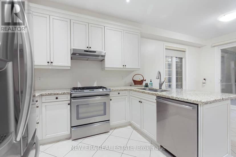 2 Lady Valentina Avenue — photo 11 of 40
