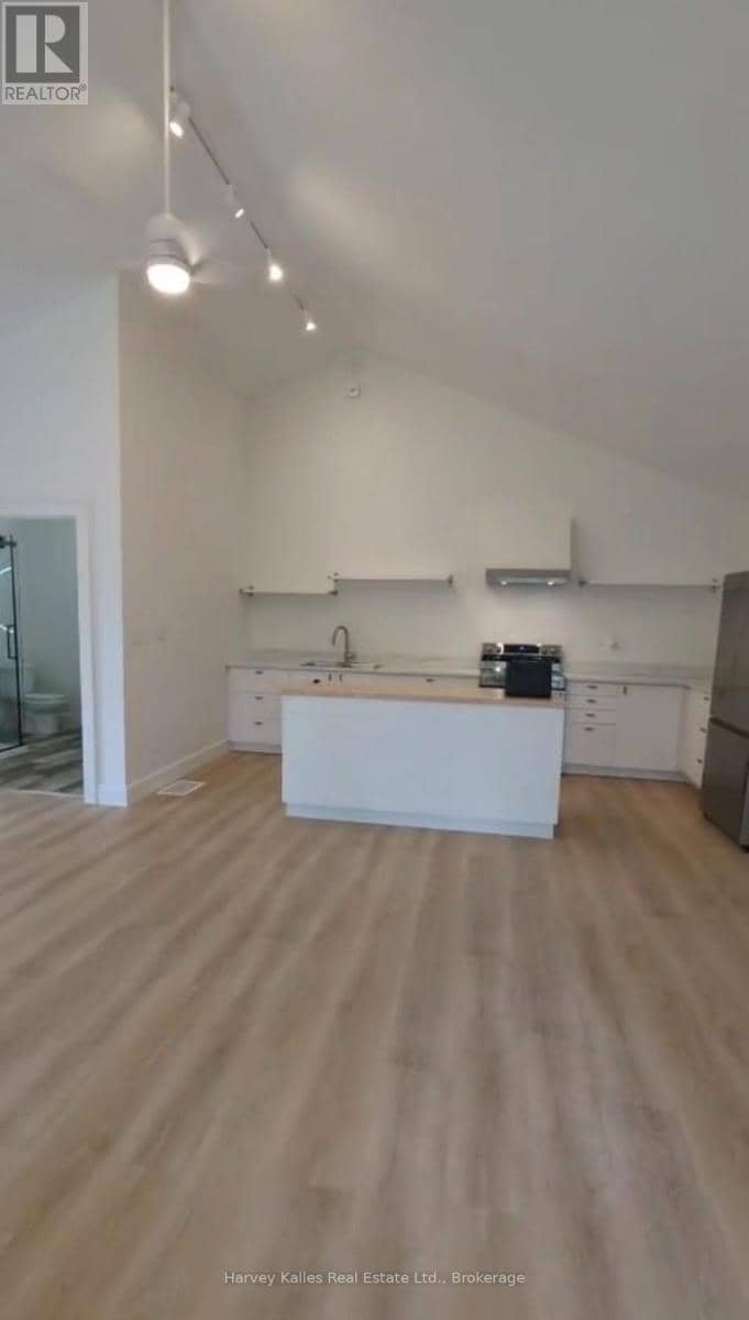 99 Spencer Street — photo 13 of 40
