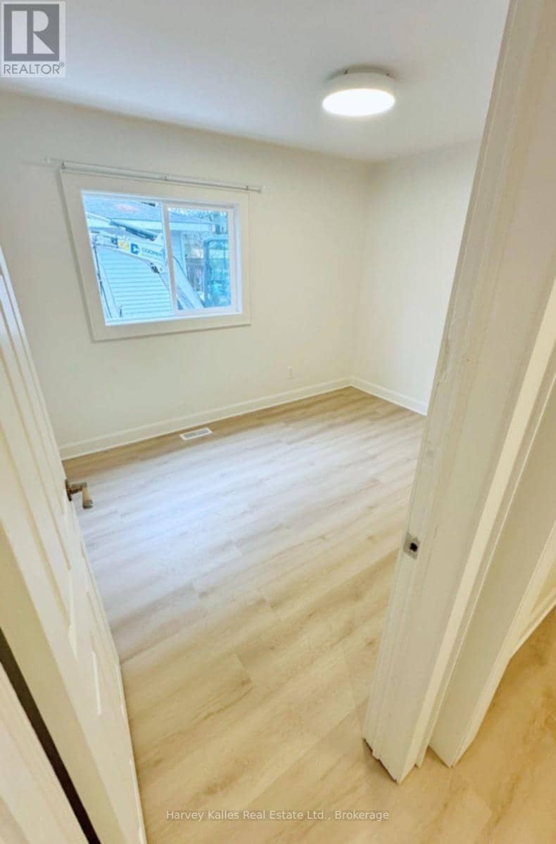 99 Spencer Street — photo 24 of 40