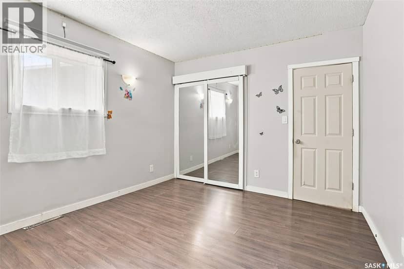 1539 B Avenue N — photo 13 of 40