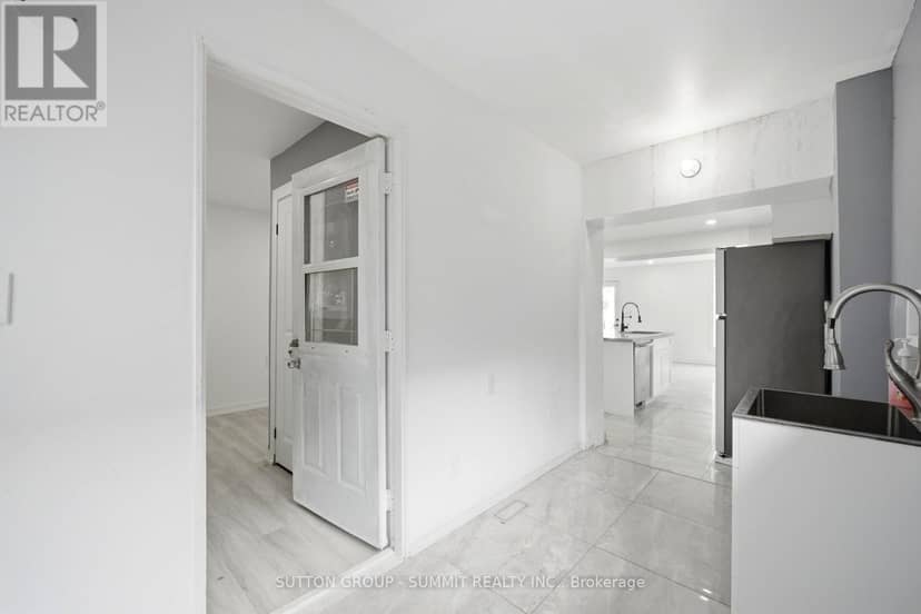 11 Maple Street — photo 16 of 31