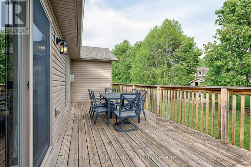 79 Sylvia Street — photo 37 of 40