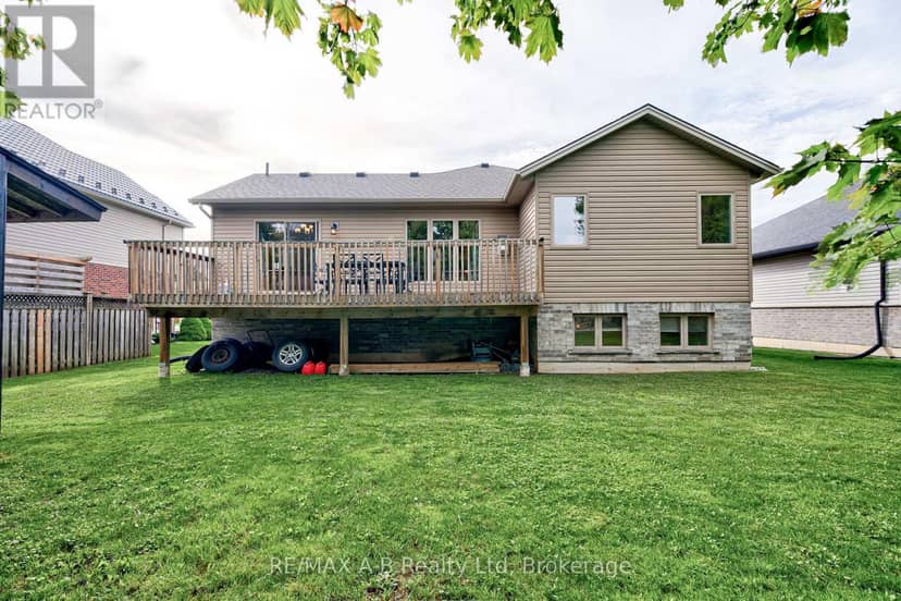 79 Sylvia Street — photo 38 of 40