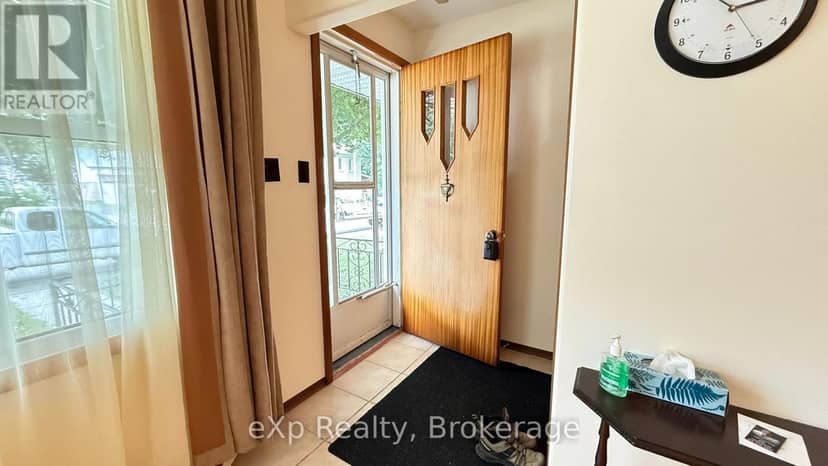 53 Maple Street — photo 6 of 32