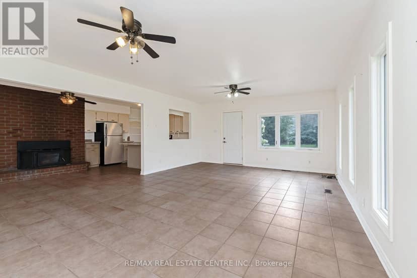 8438 Hwy 7 — photo 17 of 39