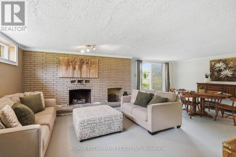 318 Freelton Road — photo 30 of 40