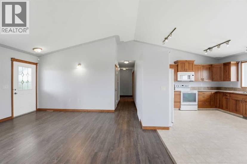 422045 Range Road 10 — photo 12 of 40