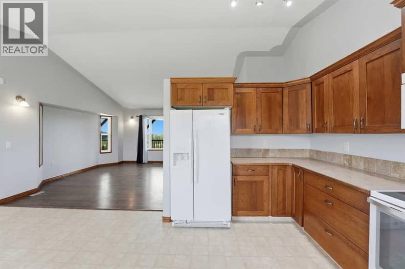422045 Range Road 10 — photo 15 of 40