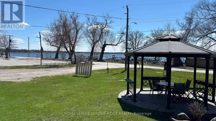19 Lake Drive N — photo 1 of 16