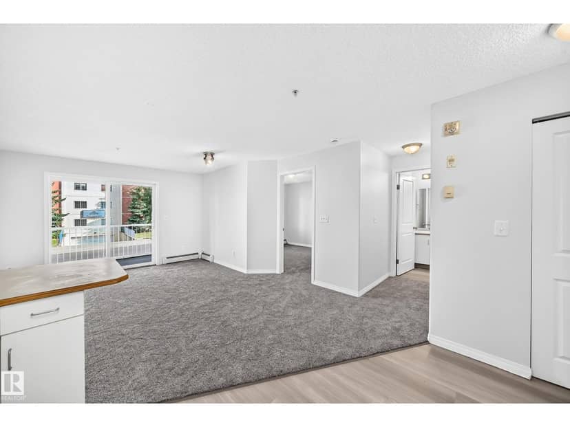 #218 10535 122 ST NW — photo 10 of 40