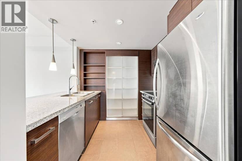 1804 2959 GLEN DRIVE, Coquitlam, photo 6