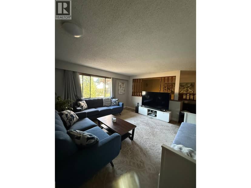 2205 NINTH AVENUE, New Westminster, photo 3