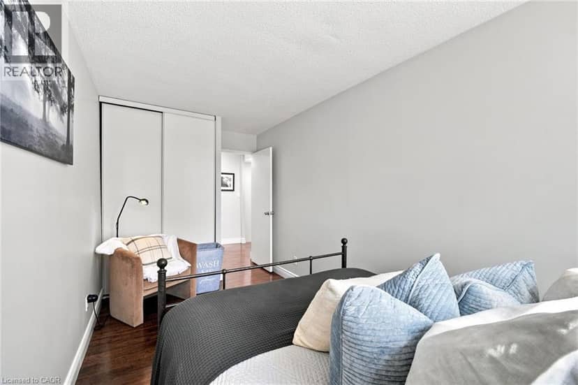 200 ROBERT SPECK Parkway Unit# PH1 — photo 37 of 40
