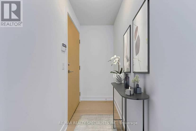 321 - 20 Shore Breeze Drive — photo 5 of 16