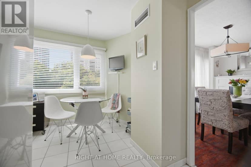 301 - 1580 Mississauga Valley Boulevard — photo 12 of 40