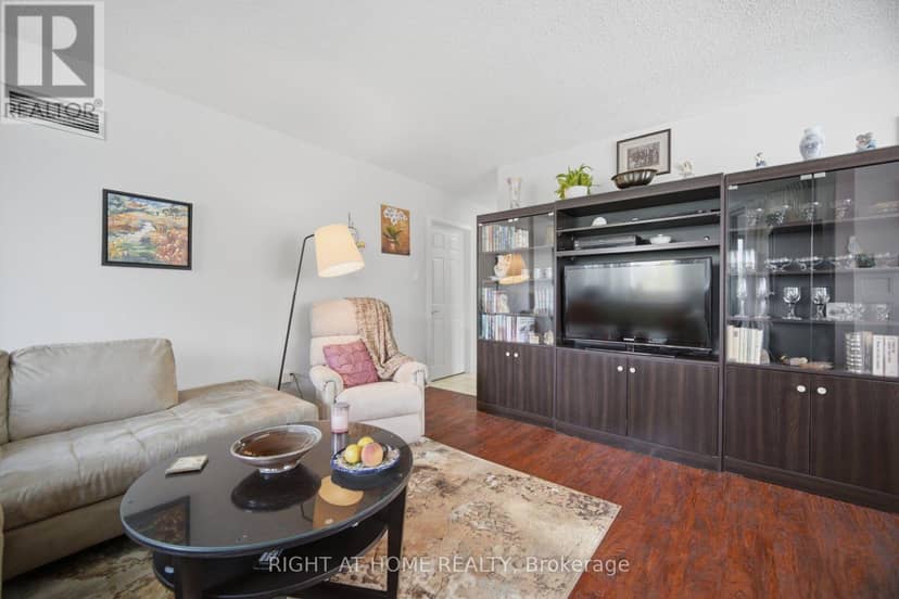 301 - 1580 Mississauga Valley Boulevard — photo 18 of 40
