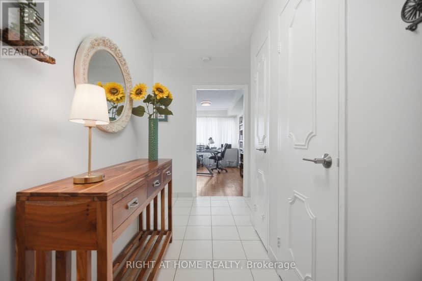 301 - 1580 Mississauga Valley Boulevard — photo 5 of 40