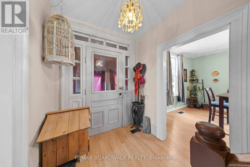 2352 Church Street, Ottawa, photo 3