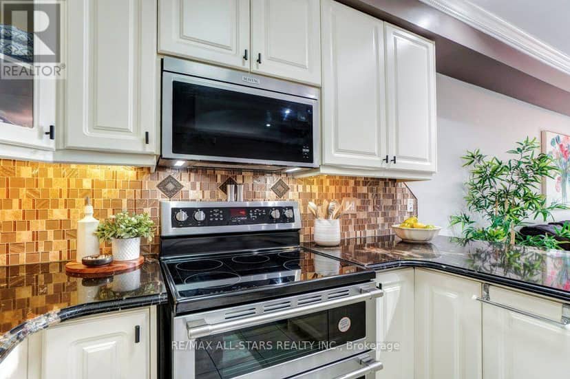 13 - 46 Lovegrove Lane — photo 9 of 40