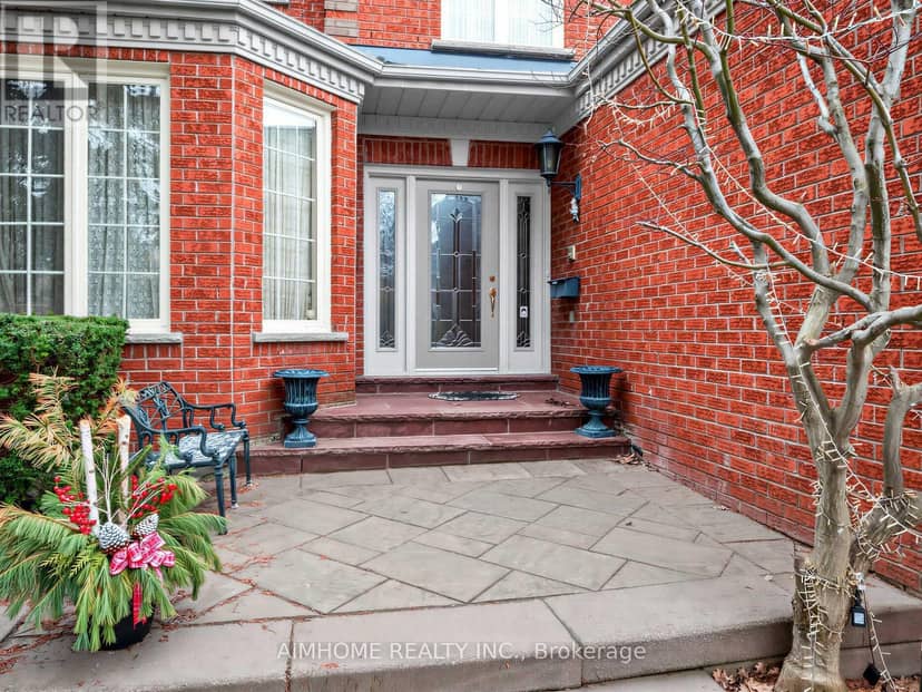 92 Braeside Square — photo 2 of 32