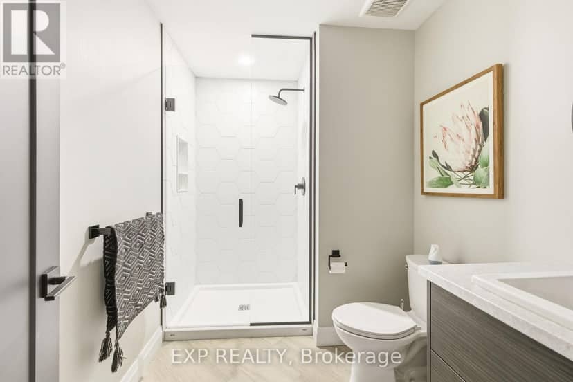 26 Huron Street — photo 18 of 40