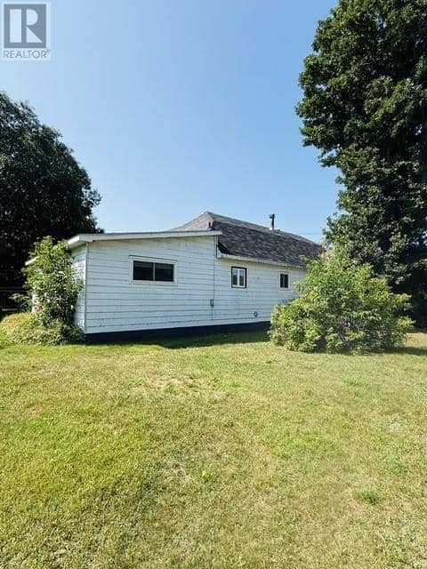 290 Second St N, Massey, photo 7