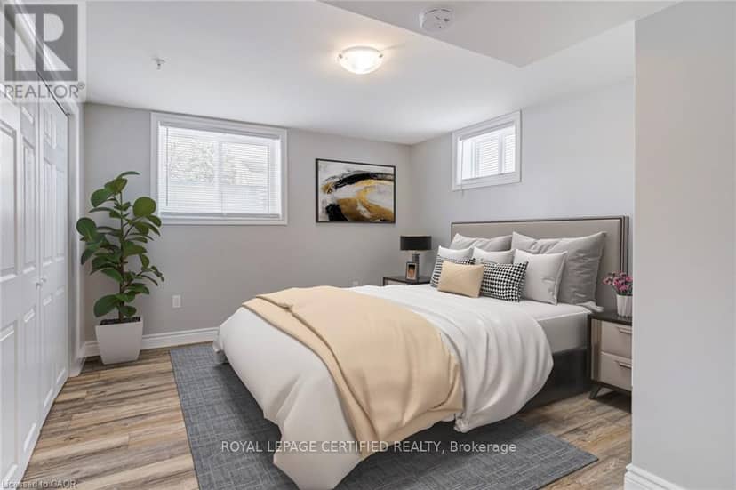 54 Duncombe Drive — photo 31 of 40