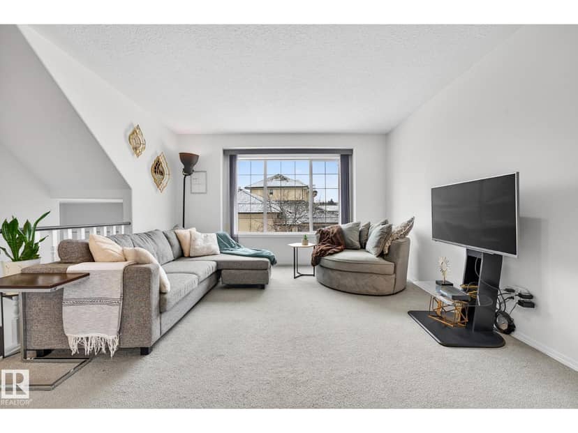 #16 225 Blackburn Dr SW, Edmonton, photo 3