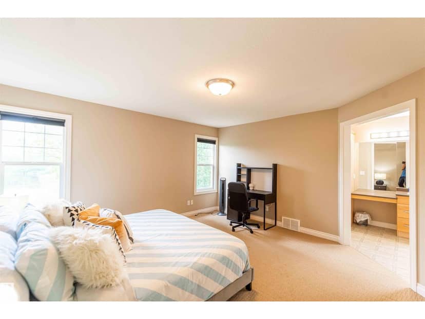 5092 Thibault Wy NW — photo 12 of 34