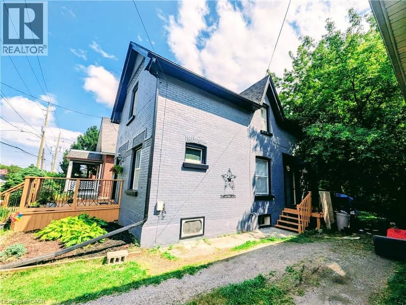 81 GREY Street — photo 4 of 40