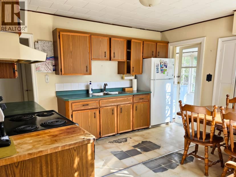 547 N FLETCHER ROAD, Gibsons, photo 6