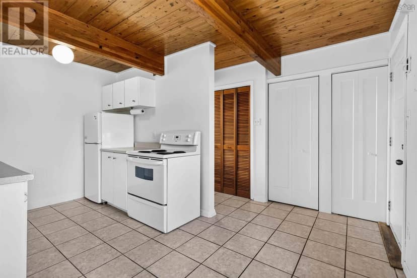 27 Drumdonald Road — photo 8 of 25