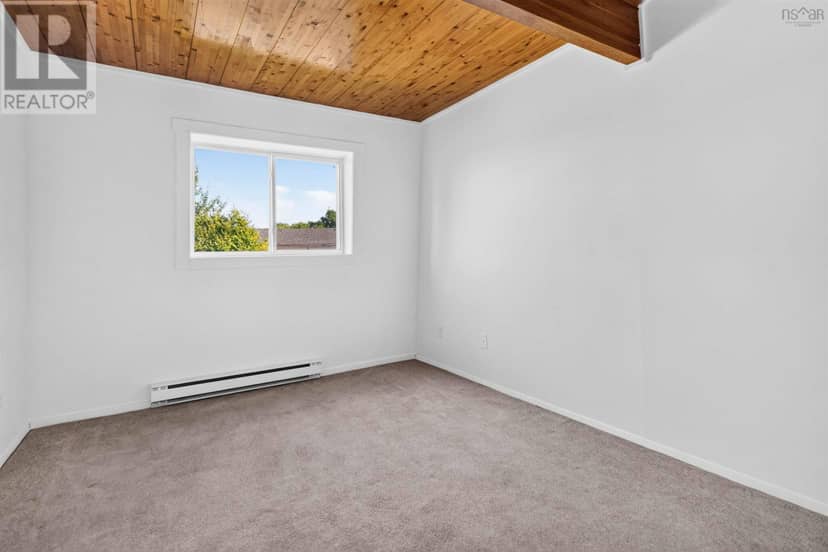 27 Drumdonald Road — photo 17 of 25