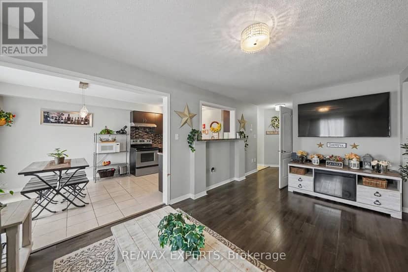 1261 Benson Street — photo 9 of 33