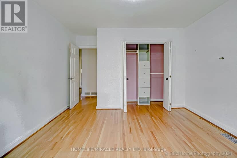 30 Fallowfield Road — photo 11 of 26