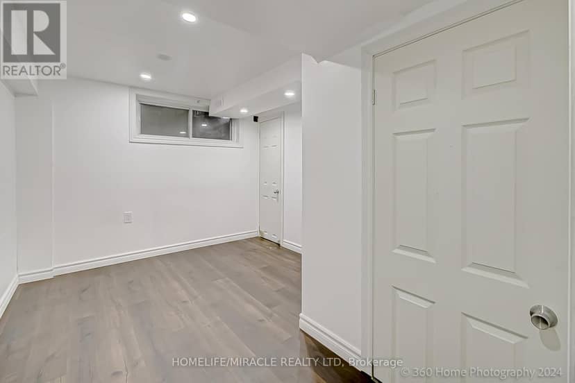 30 Fallowfield Road — photo 18 of 26