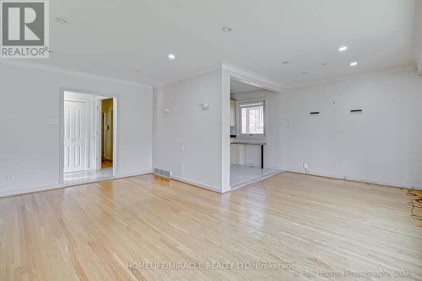 30 Fallowfield Road — photo 5 of 26